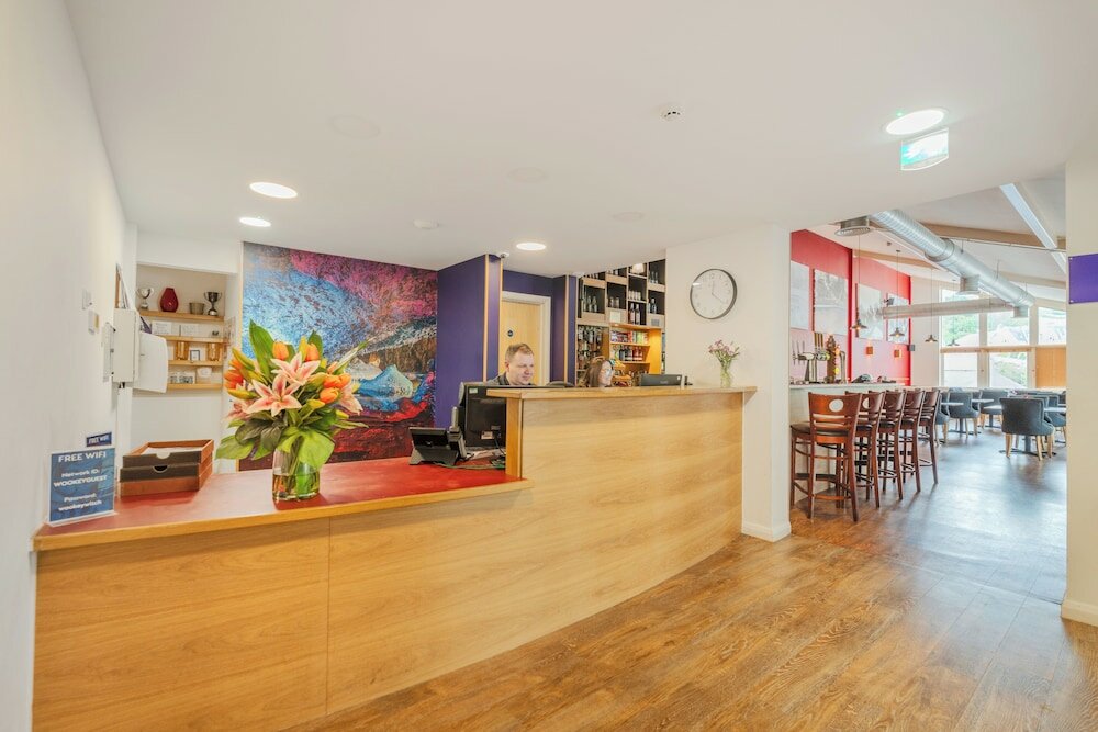 Фото Wookey Hole Hotel