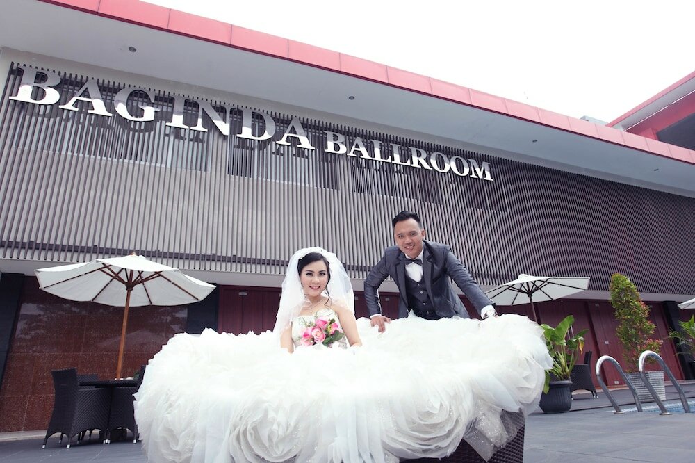 Фото Grand Hatika Hotel