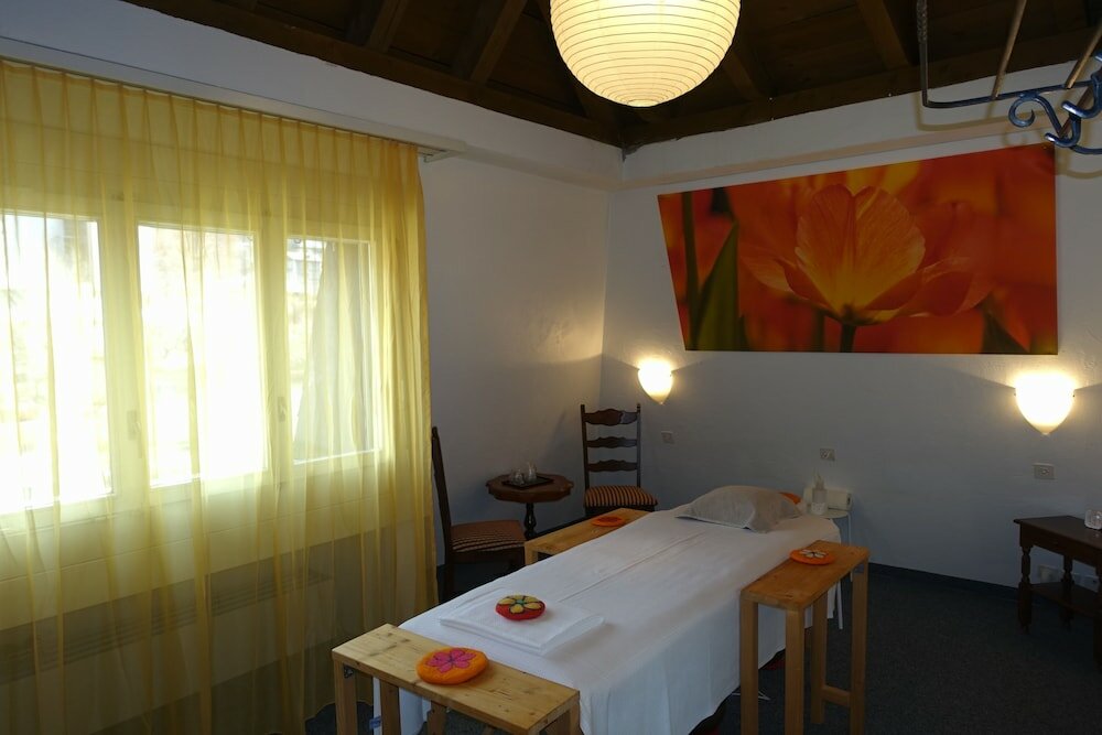 Фото Schlosshotel - Self Check-In Hotel am Schlosspark