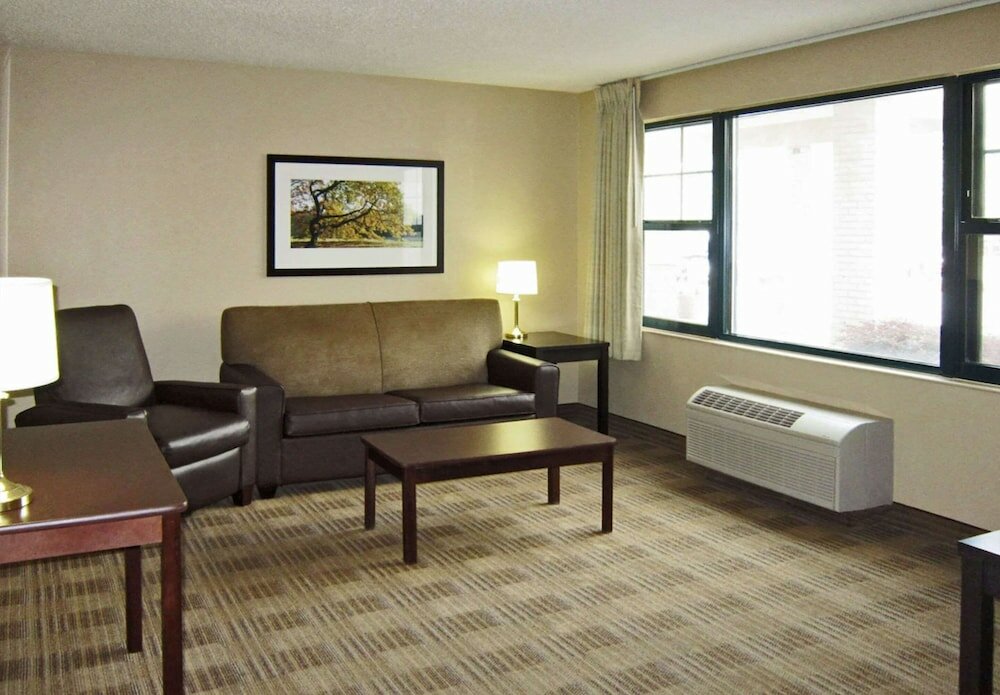 Фото Suburban Studios Minneapolis Bloomington