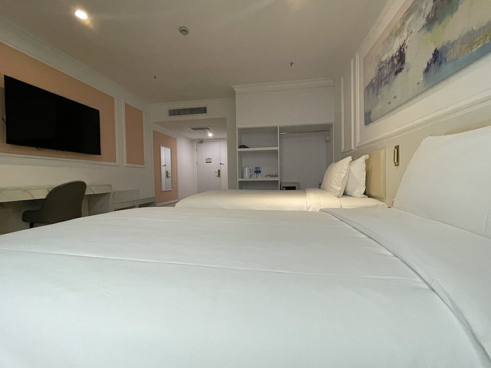 Фото Magnificent International Hotel Xintiandi People's Square