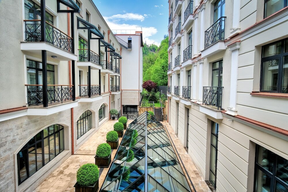 Фото Crowne Plaza Borjomi 