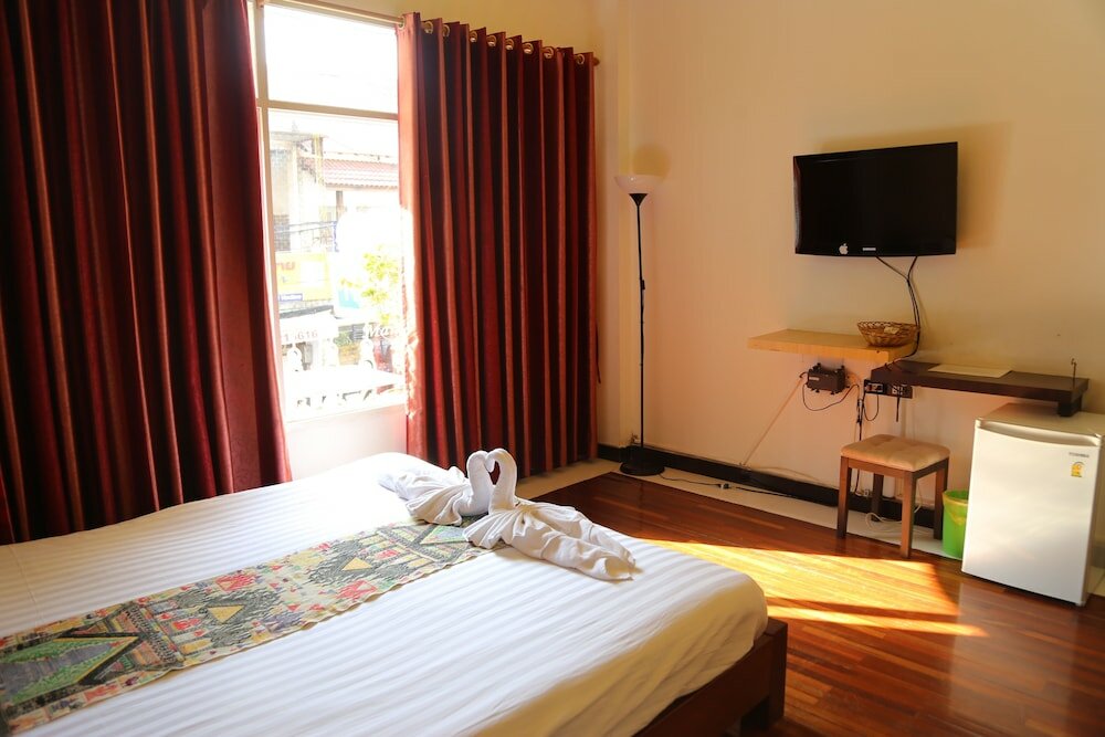 Фото New iHouse Hotel - Hostel
