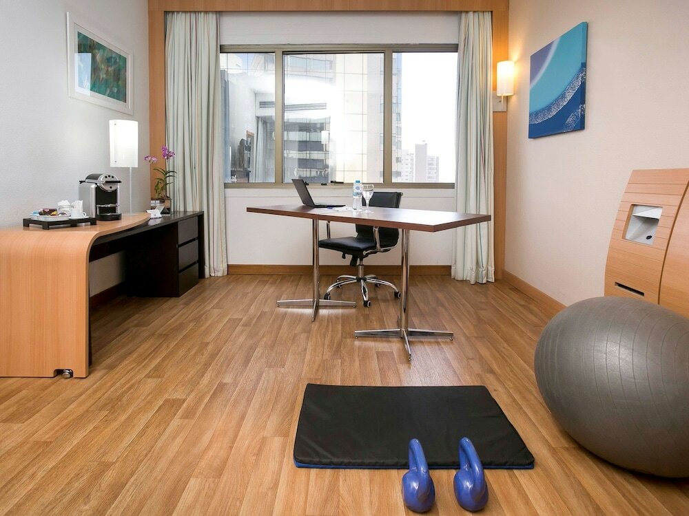 Фото Novotel Porto Alegre Tres Figueiras Hotel