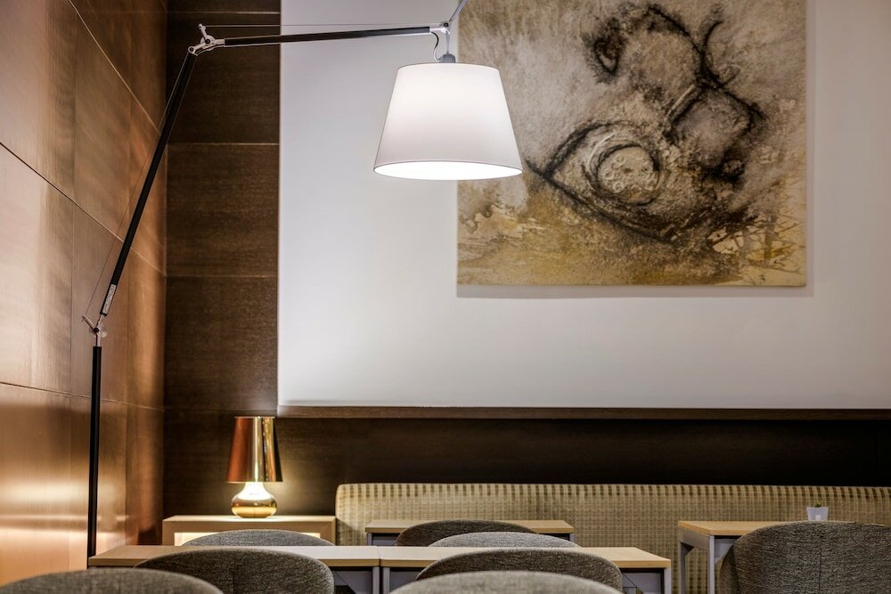 Фото Ac Hotel Alcala de Henares by Marriott