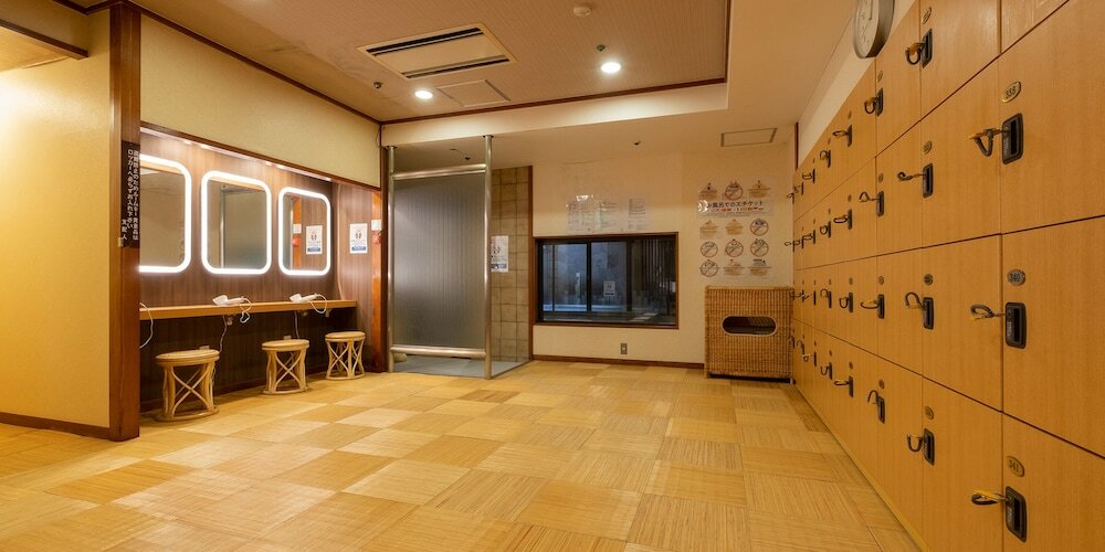 Фото Nagoya Crown Hotel