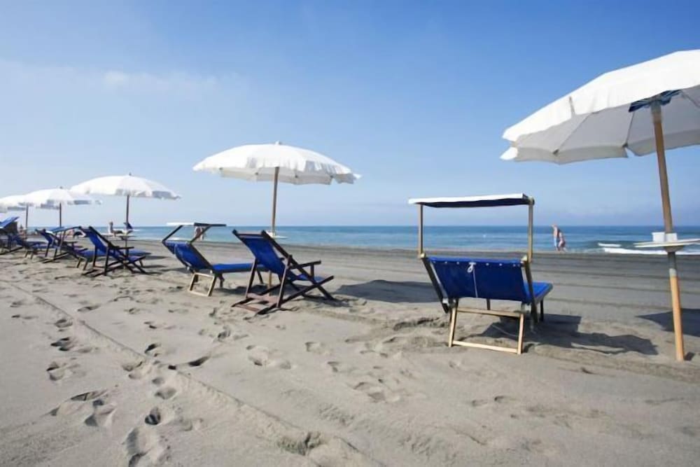 Фото Hotel La Conchiglia
