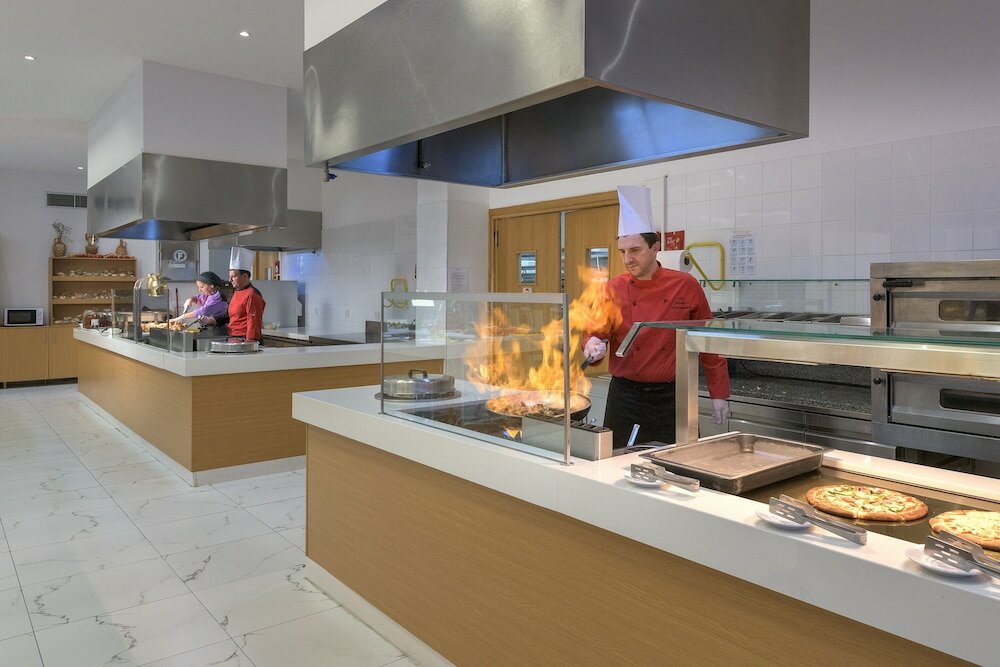 Фото Oceanis Park Hotel