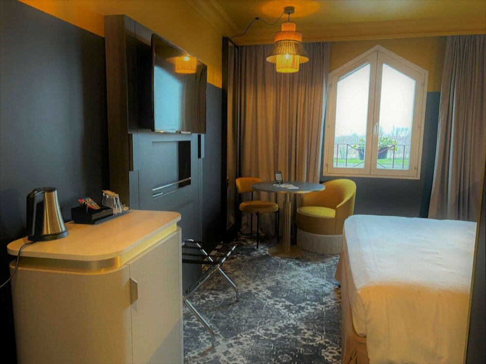 Фото Mercure Honfleur