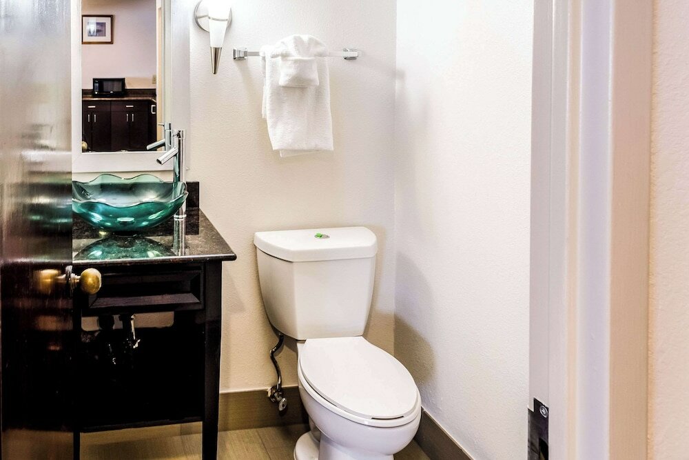 Фото Comfort Inn Downtown Charleston