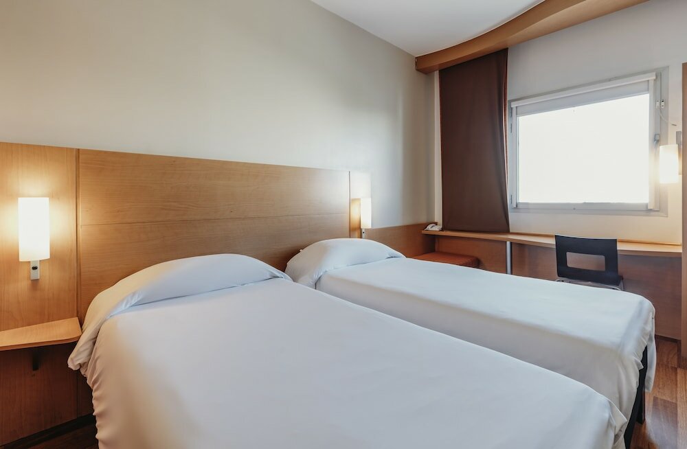 Фото Hôtel Ibis