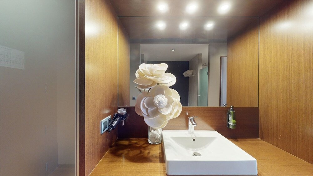 Фото AZZ Valencia Congress Hotel & Spa