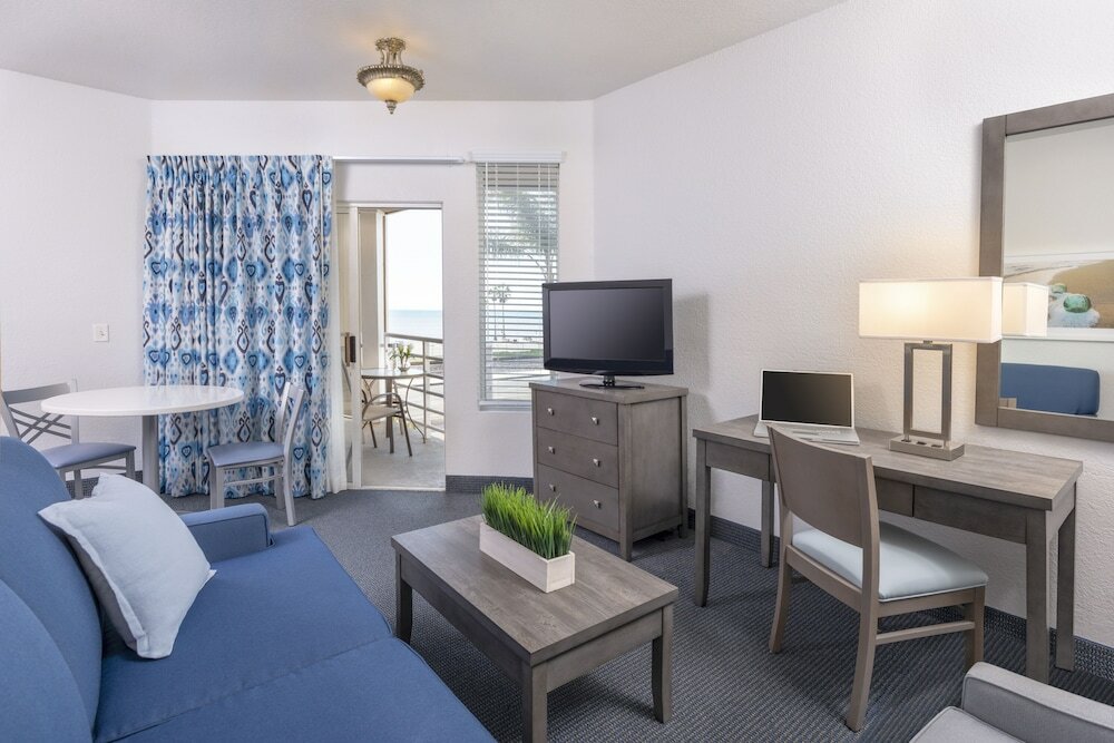 Фото Beachfront Inn and Suites at Dana Point