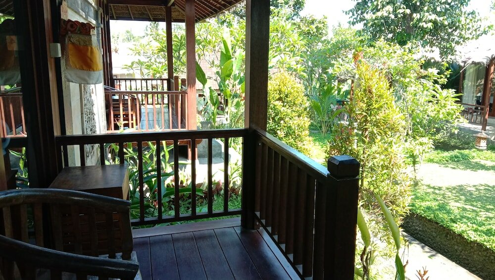 Фото Astawa House