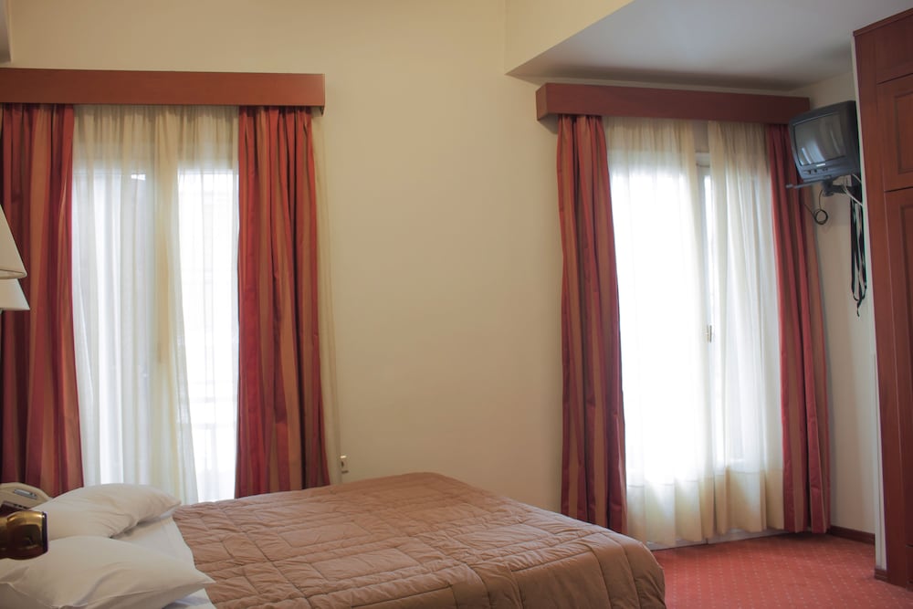 Фото Art Pythia Hotel