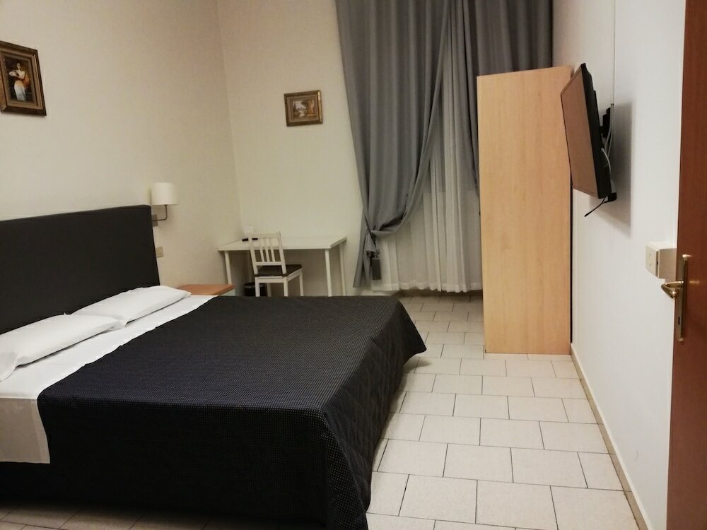 Фото Hotel St. James