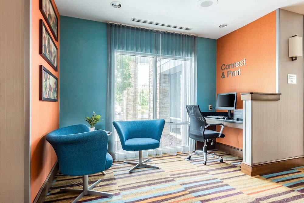 Фото Fairfield Inn by Marriott Northlake