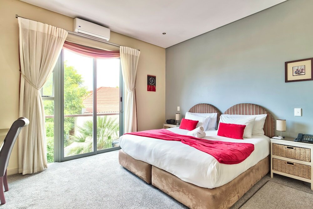 Фото The One 8 Hotel