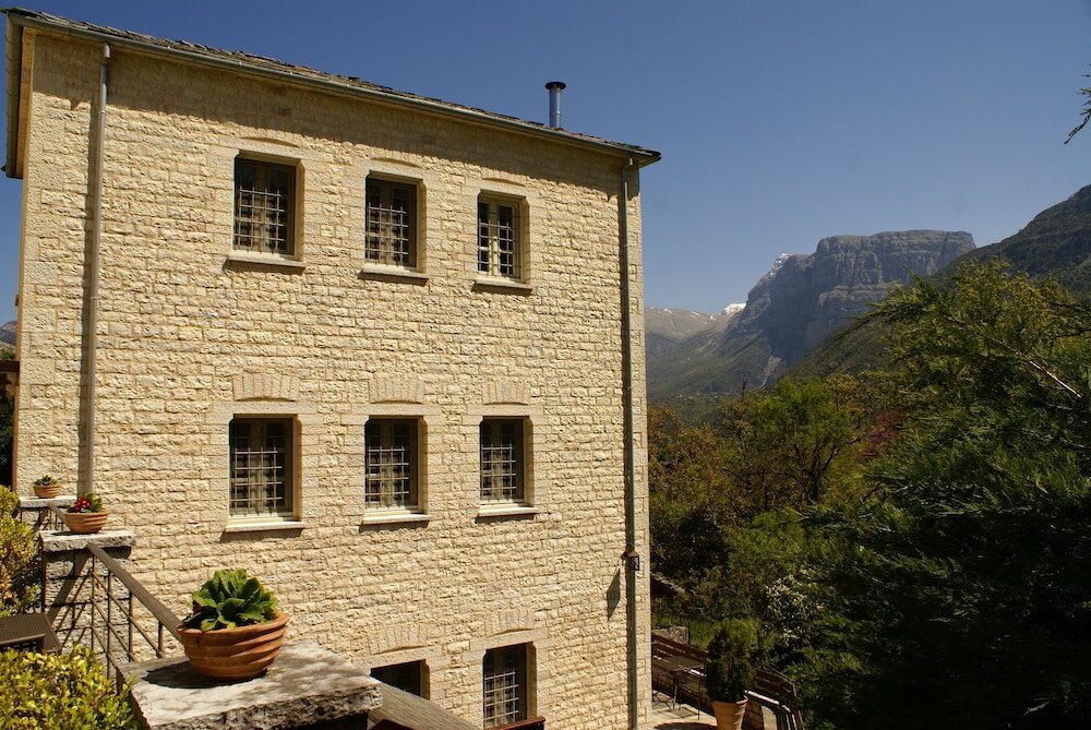 Фото Gamila Rocks Mountain Hotel