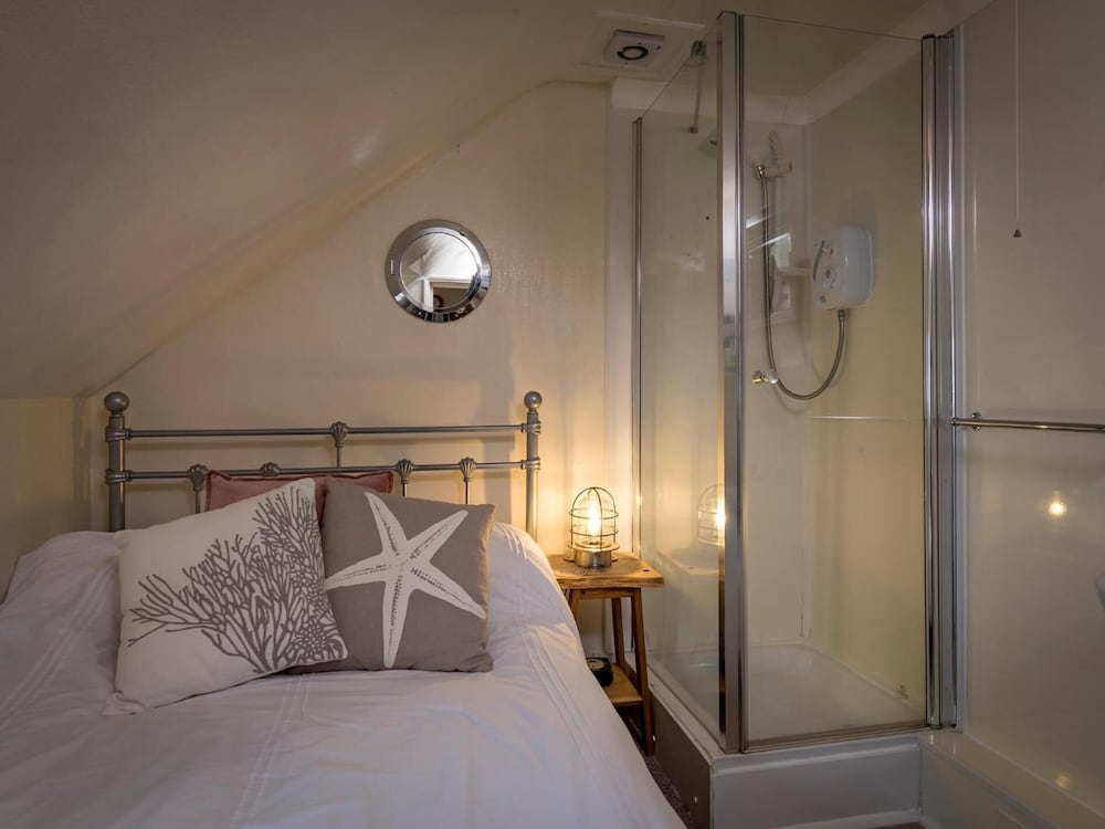 Фото Channel View Guest House