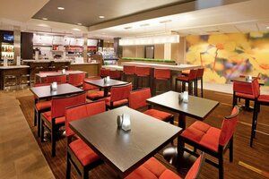 Гостиница Courtyard by Marriott Salt Lake City Airport