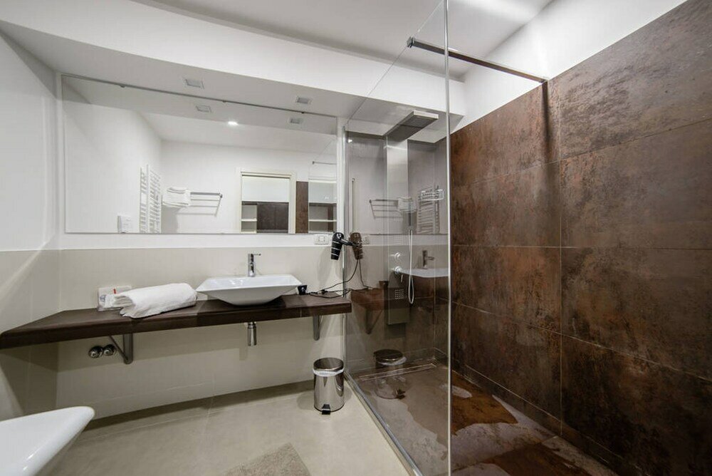 Фото Riviera Luxury Suites B&b