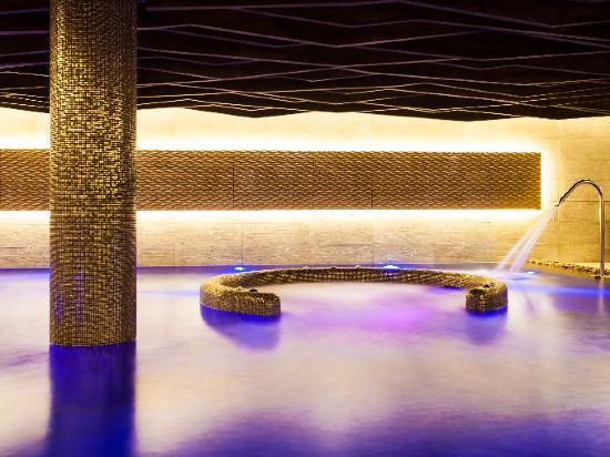 Фото Hotel Serrano Palace