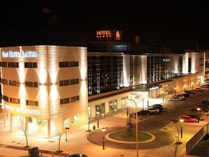 Гостиница Gran Hotel Lakua