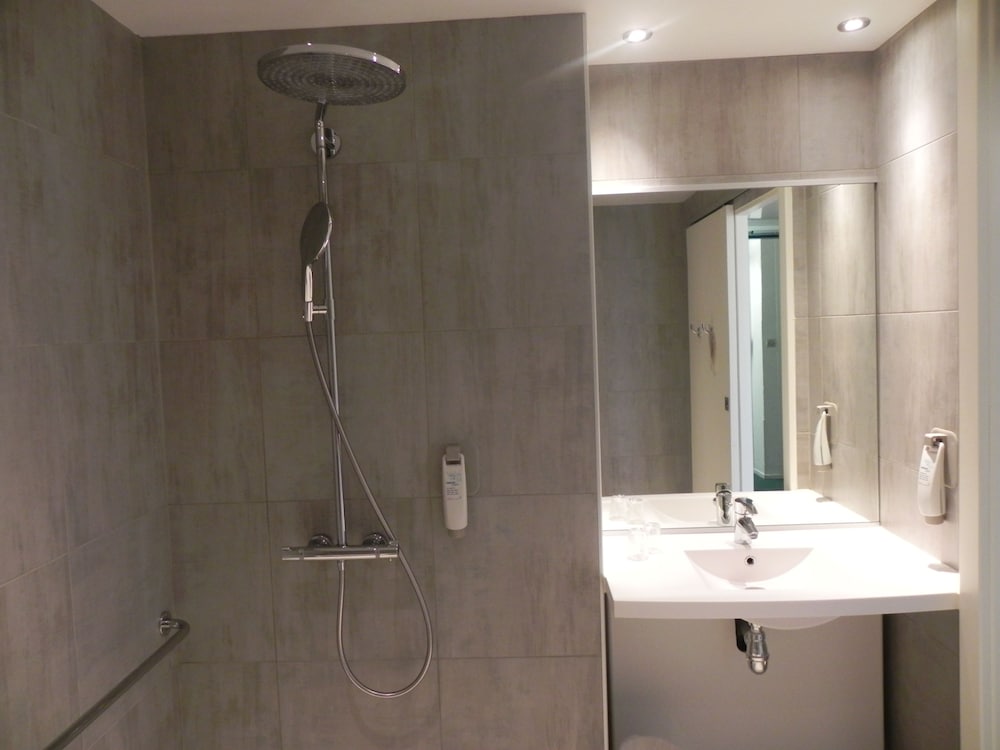 Фото Ibis Sete Balaruc Les Bains