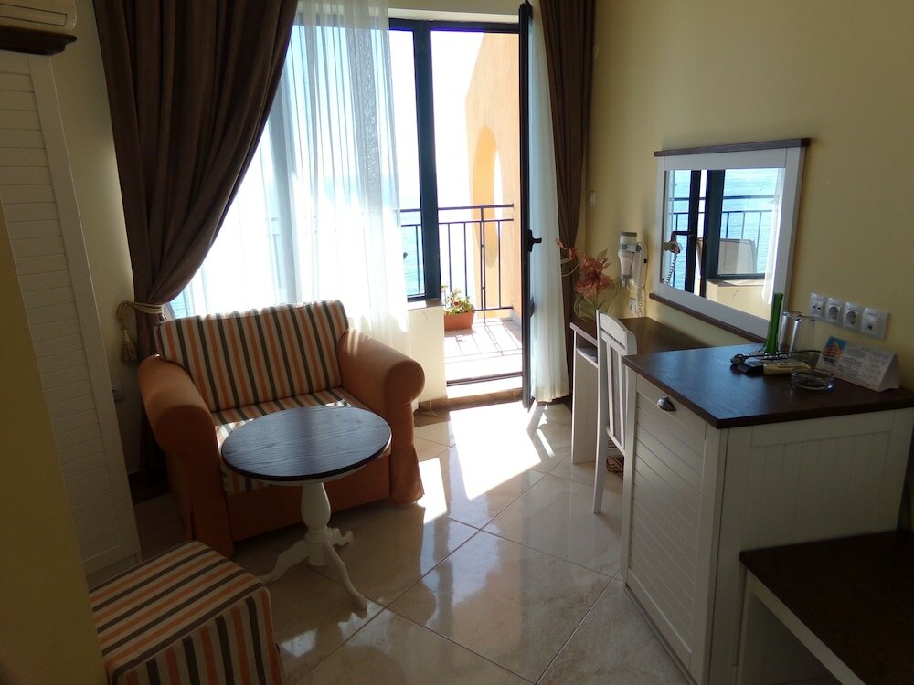 Фото Family Hotel Evridika