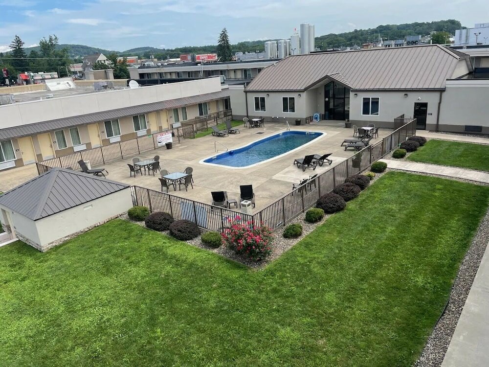 Фото Quality Inn & Suites