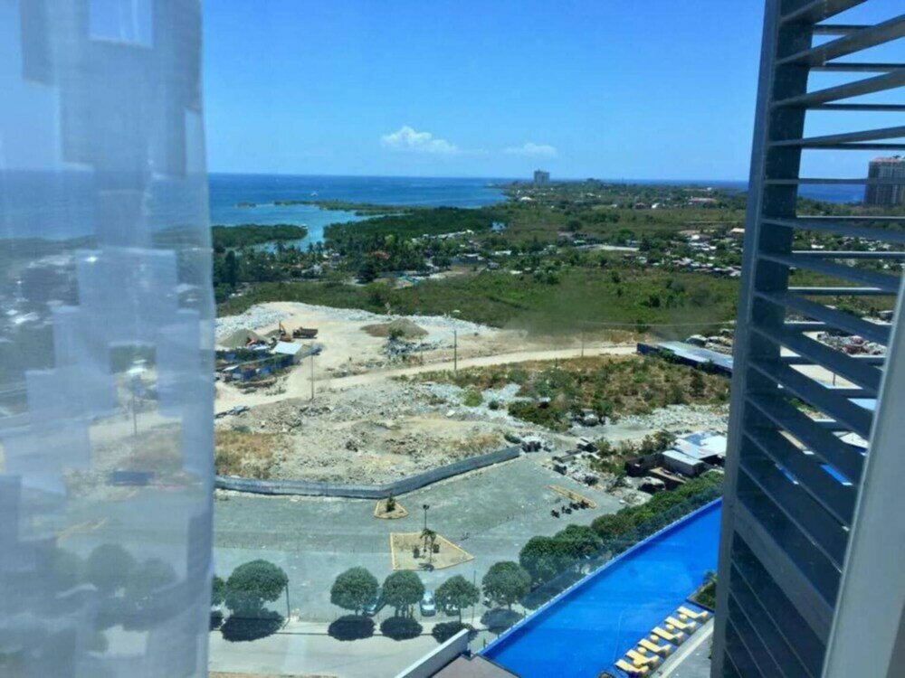 Фото Mactan Newtown C by HiveRooms