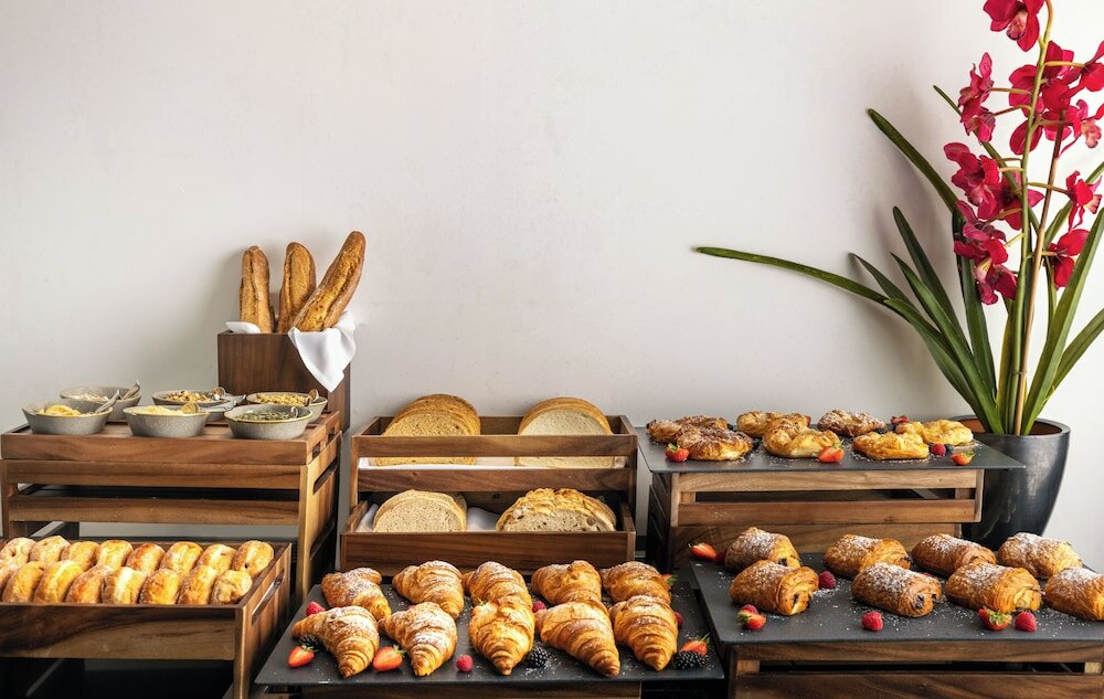 Фото The Queen’s Gate Hotel