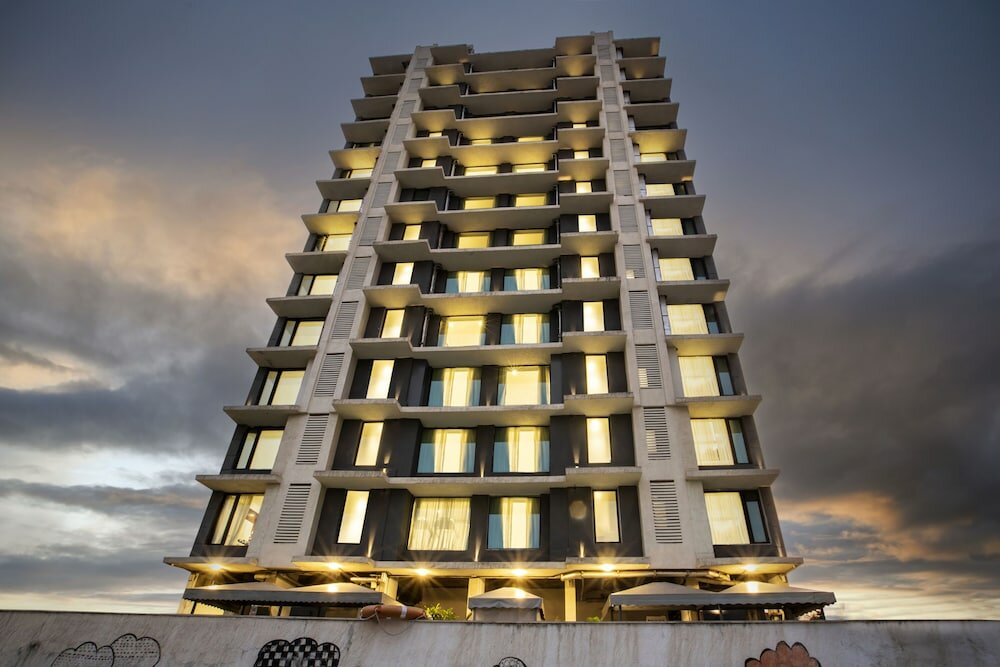 Фото отеля 2