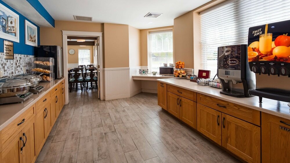 Фото Best Western Plus Plaza Hotel