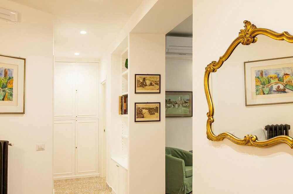 Фото San Pietro Bright Apartment