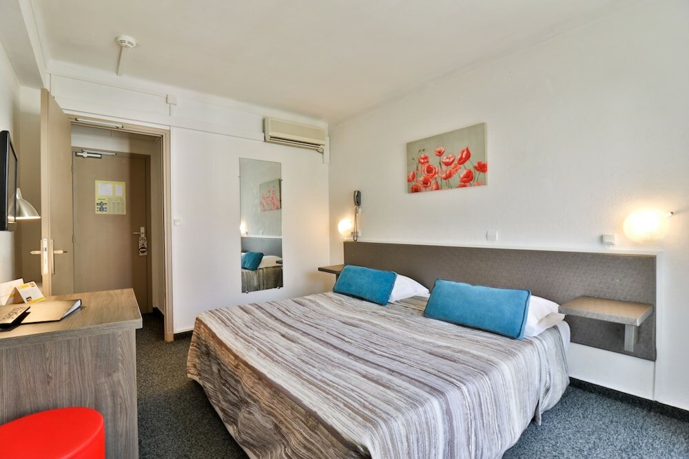 Фото Hôtel Le Chardon Bleu