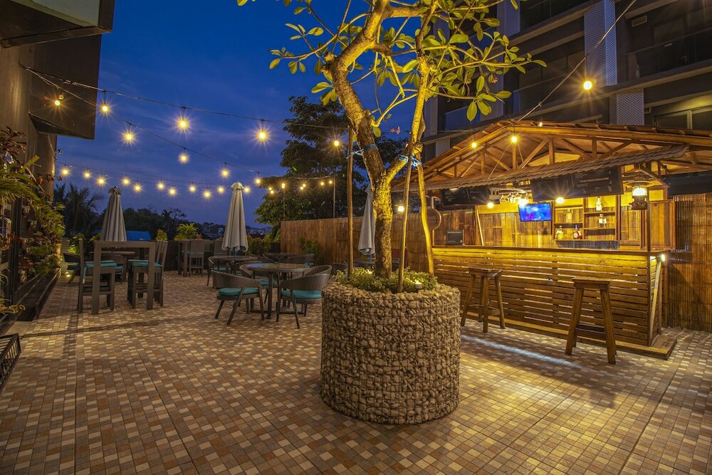 Фото отеля 2