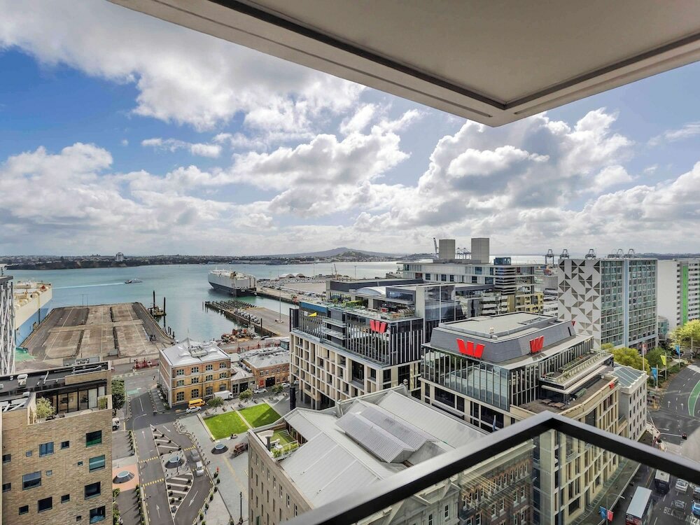 Фото So Auckland