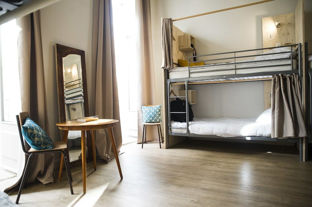 Фото Georges Hostel & Café