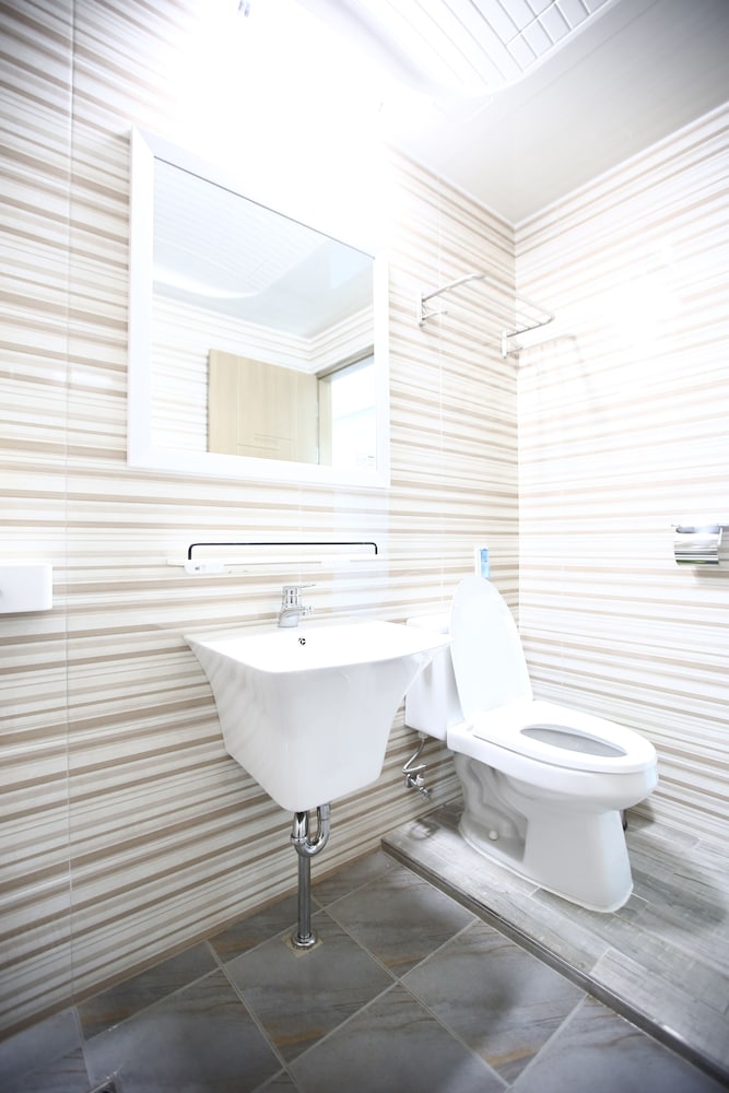 Фото Flora Hostel Pension