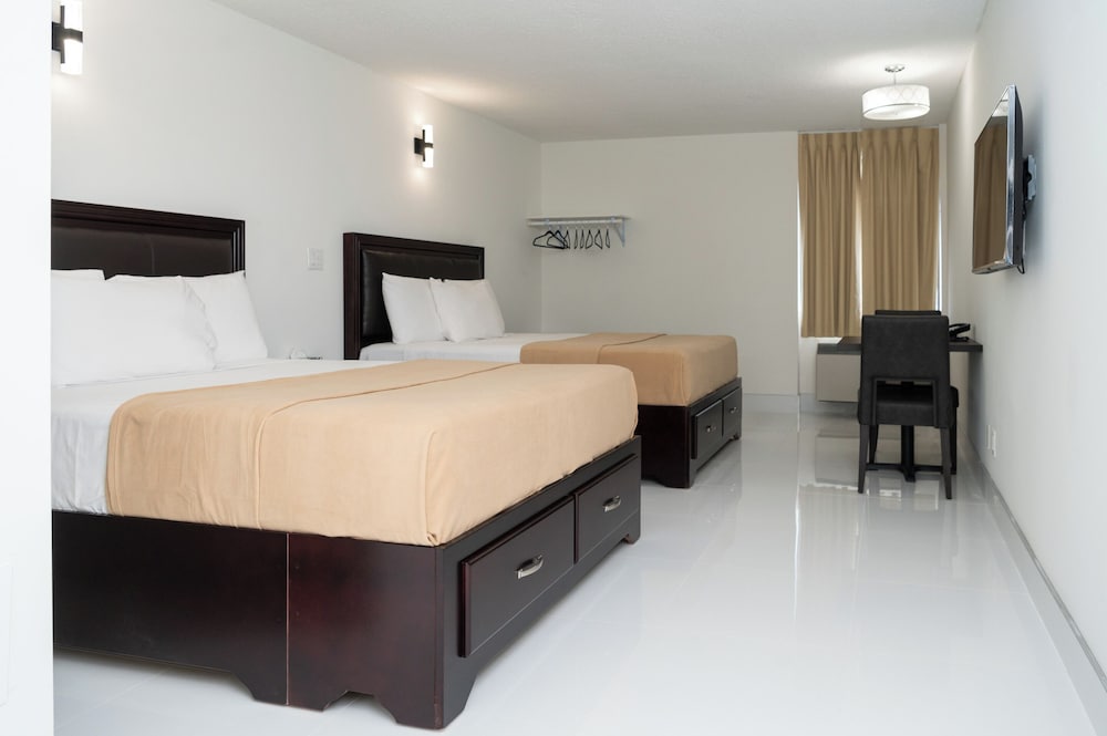 Фото Diplomat Inn