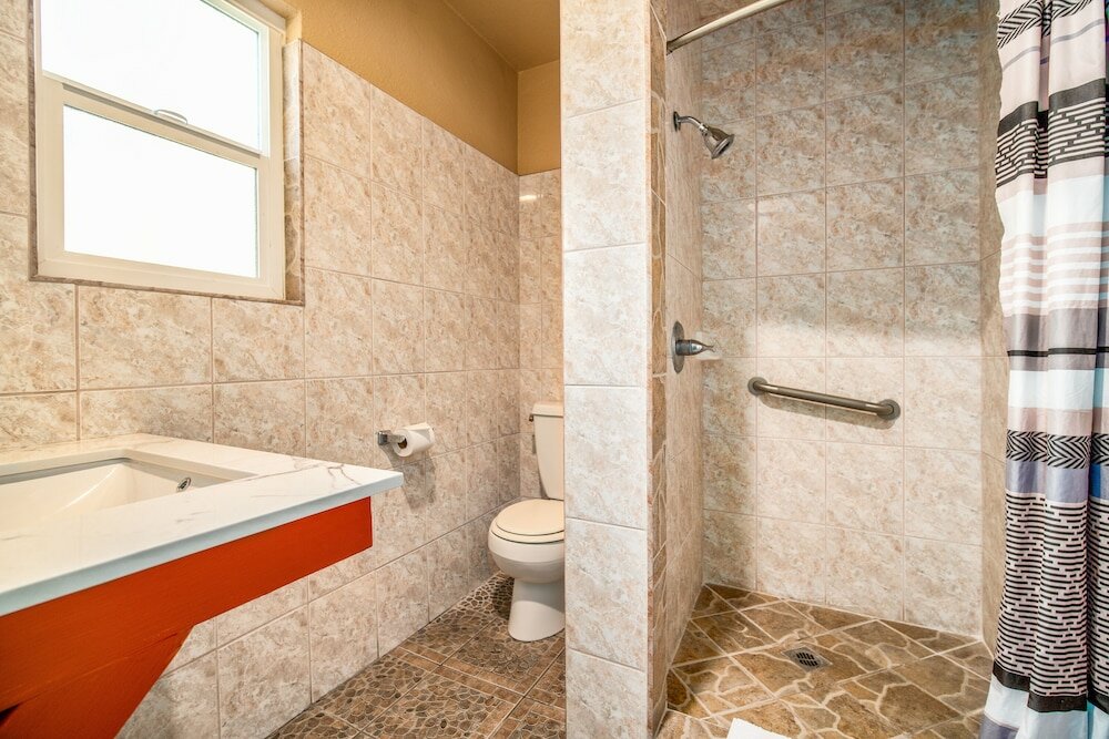 Фото Geneva Motel