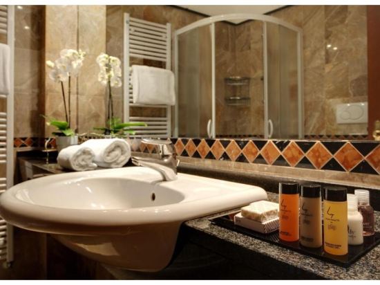 Фото Panoramic Hotel Plaza