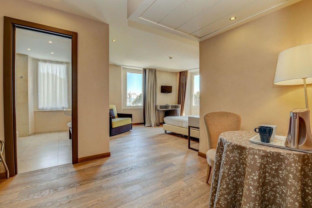 Фото Hotel Tripoli