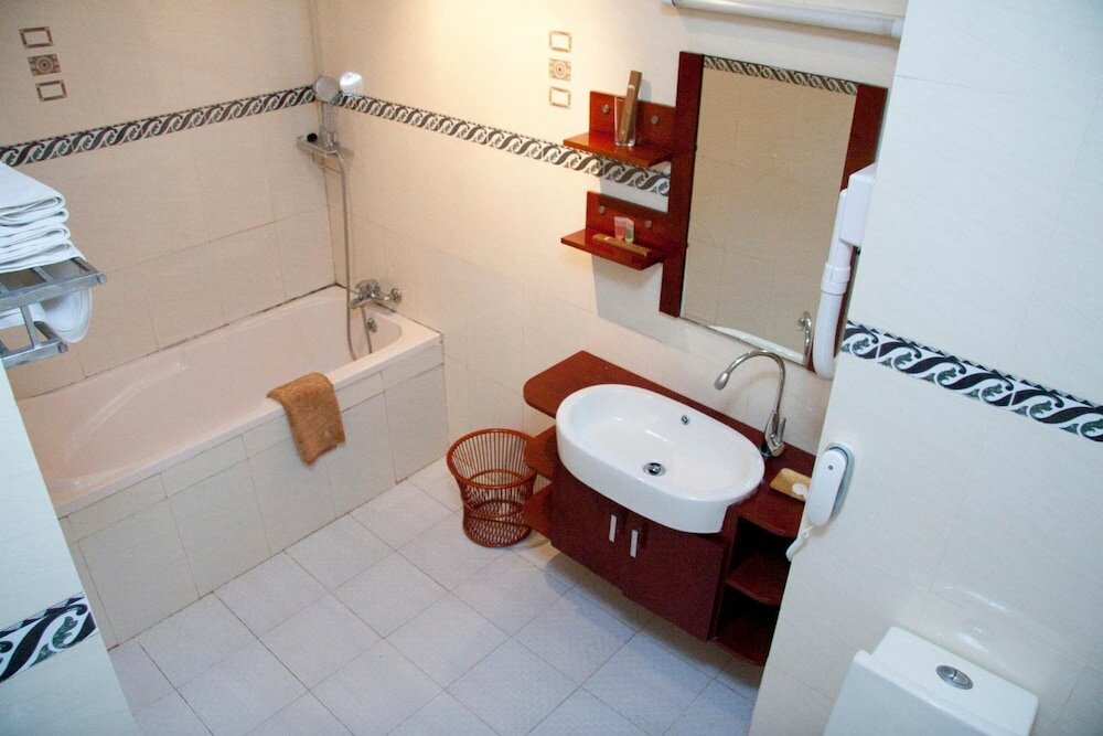 Фото Mika Hotel, Kabulonga