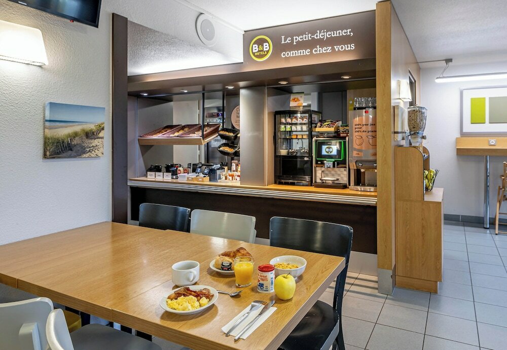 Фото B&B HOTEL Bordeaux Mérignac Hôtel de Ville