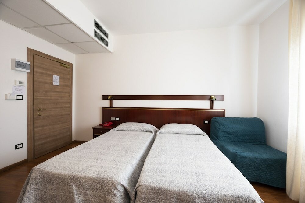 Фото Hotel Vienna