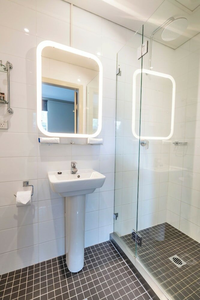 Фото Vulcan Hotel Sydney