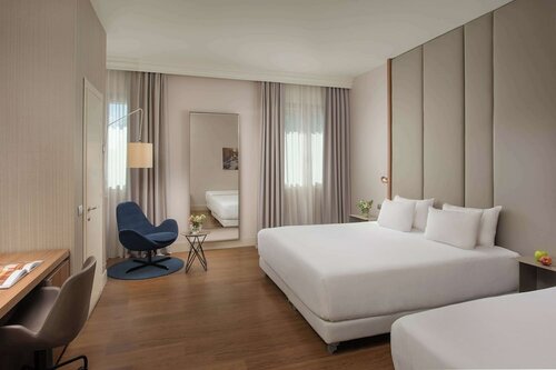 Внешний вид отеля Nh Bologna de la Gare в Болонье, фото 3